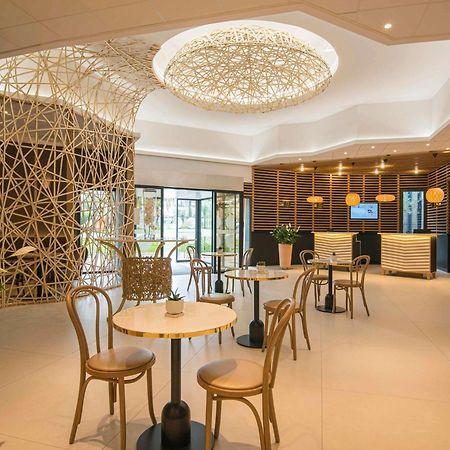 Novotel Nice Arenas Aeroport Esterno foto